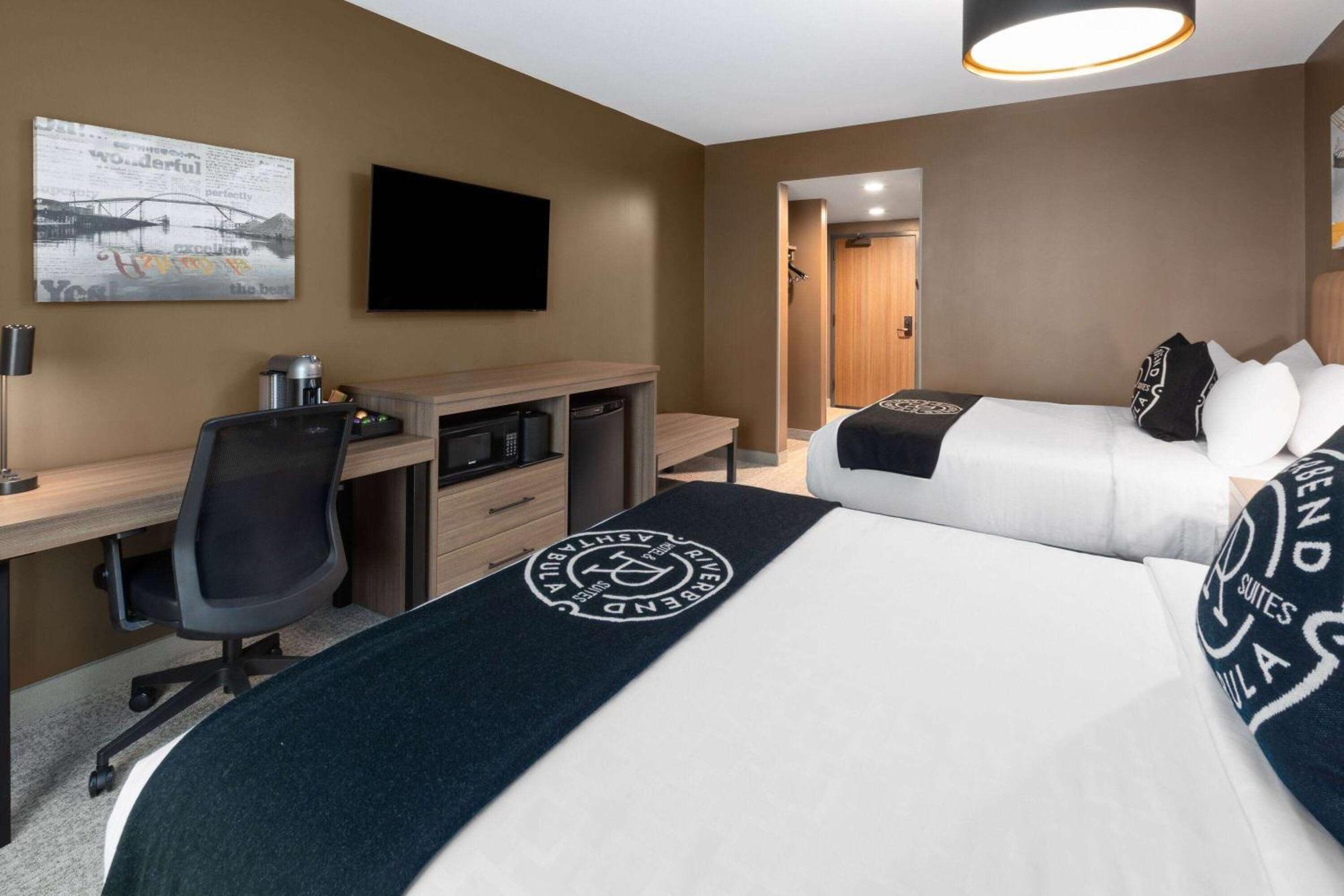 Riverbend Hotel And Suites, Trademark Collection By Wyndham Ashtabula Buitenkant foto