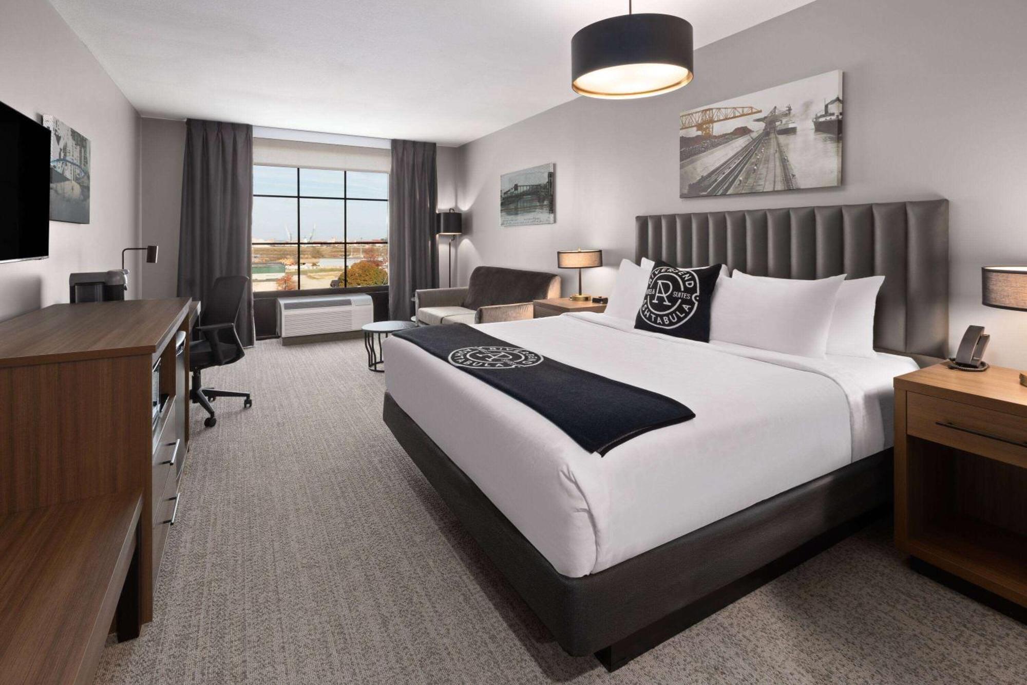 Riverbend Hotel And Suites, Trademark Collection By Wyndham Ashtabula Buitenkant foto